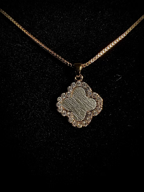 Aletai Iron Meteorite – Clover-Shaped Necklace