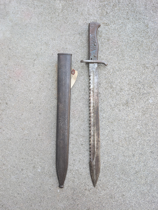 WWI German M1898/05 Ersatz Sawback “Butcher Blade” Bayonet with Scabbard