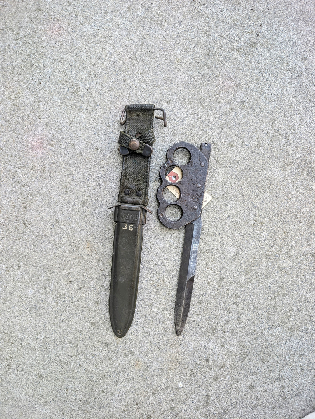 WWII U.S. Theater-Made Knuckle Fighting Knife with M8 Scabbard