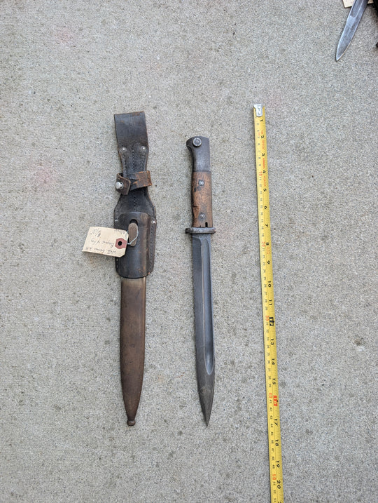 WWII German S84/98 III K98 Bayonet with Scabbard and Leather Frog