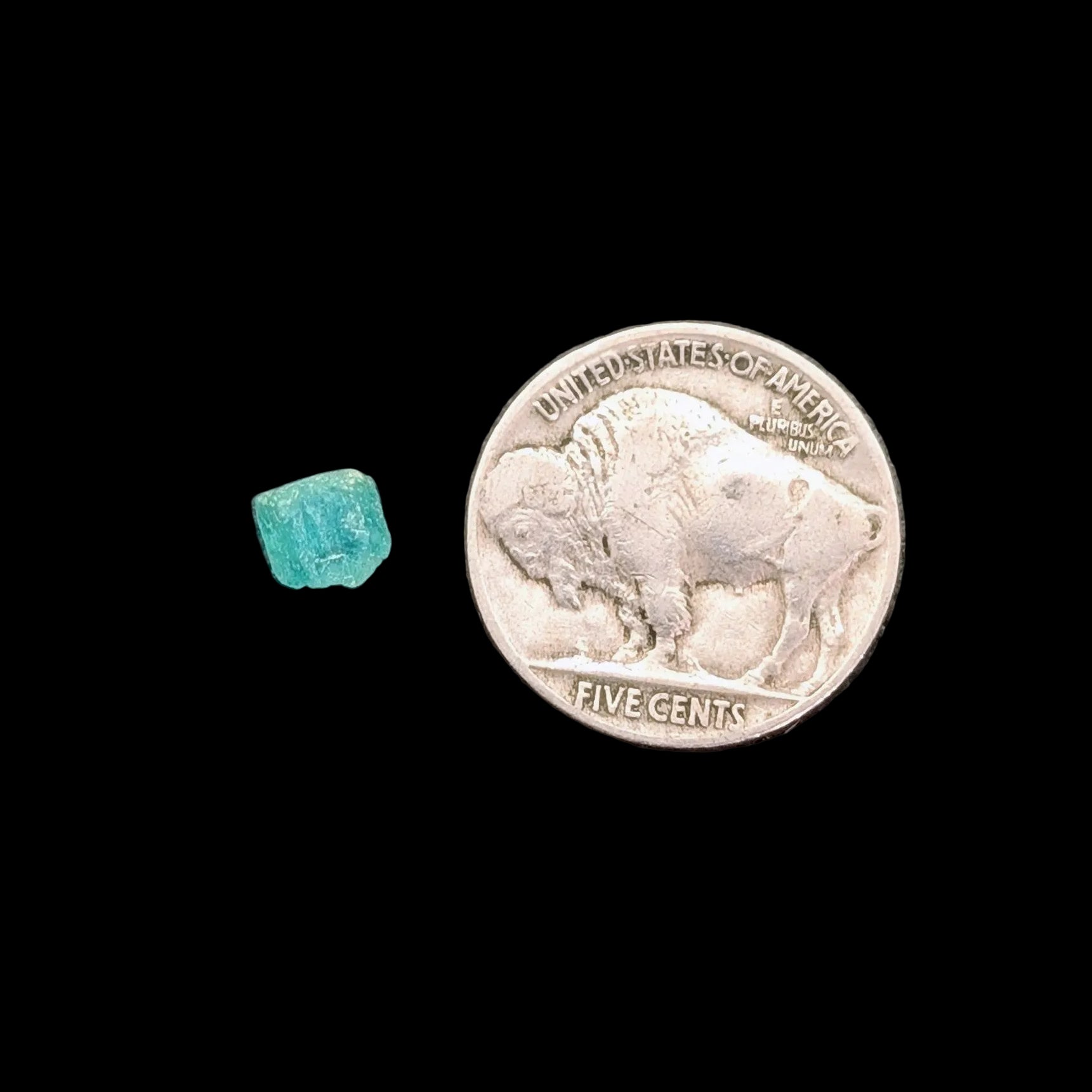 Maravillas Shipwreck Emerald – Bright Green Uncut Crystal (1656)